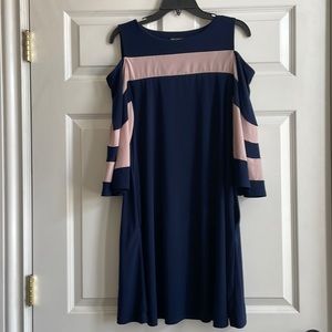 Navy blue cutout shoulder dress
Size medium
Brand- Nina Leopard 
Great Condition